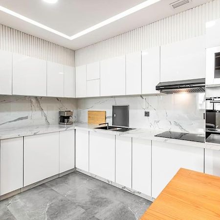 Modern And Luxurious Apartment 拉巴特 外观 照片