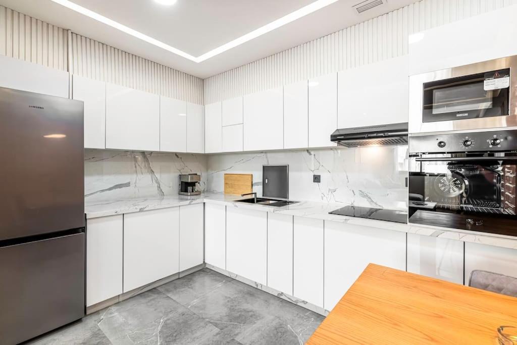 Modern And Luxurious Apartment 拉巴特 外观 照片